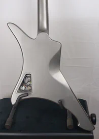 Guitare électrique type explorer - Photo #9