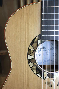 Guitare Classique n° 60 : padouk et cèdre - Photo #10