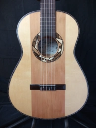 Guitare classique 52 : cèdre, épicéa et érable ondé - Preview