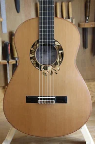 Guitare Classique n° 60 : padouk et cèdre - Photo #11