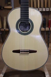 Guitare Classique n° 61 : palissandre indien et épicéa - Preview