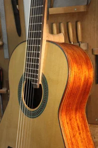 Guitare Classique n° 65 : padouk et cèdre - Photo #3