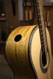 Guitare Classique n° 66 : citronnier et épicéa - Preview