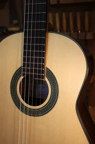 Guitare Classique n° 67 : wengé et épicéa - Photo #2